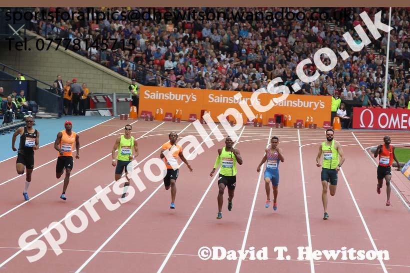 Isaac Makwala wins the 400 metres at the Glasgow Diamond League. Photo: David T. Hewitson/Sports for All Pics
